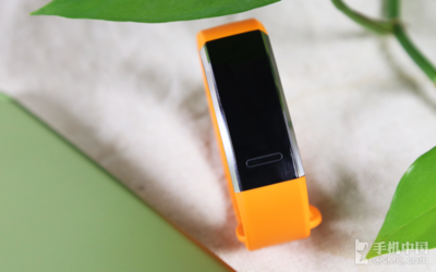 華為手環(huán)6體驗(yàn) 不止50米防水與獨(dú)立GPS，智能手環(huán)的全面進(jìn)化